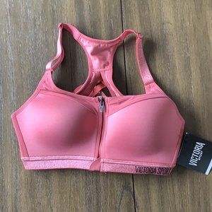 Victoria’s Secret Incredible Lightweight Sport Bra
